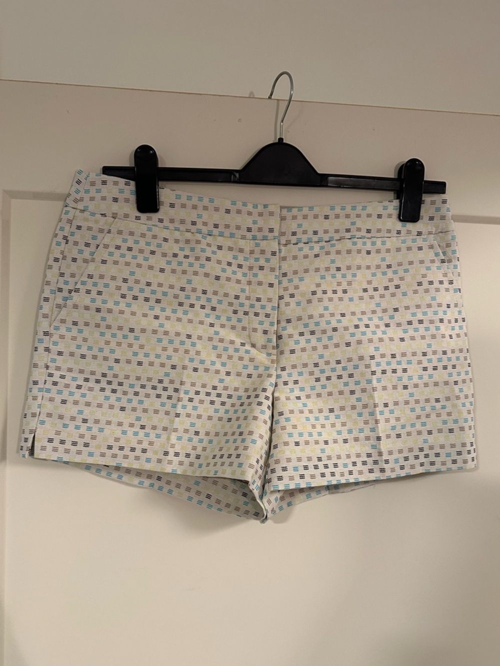 Trina Turk Cream Multi-Color Geo Print Cotton Shorts